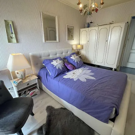 2 Pièces, 4 Couchages, Balcon, Parking Privé, Proche - Fr-1-224c-274