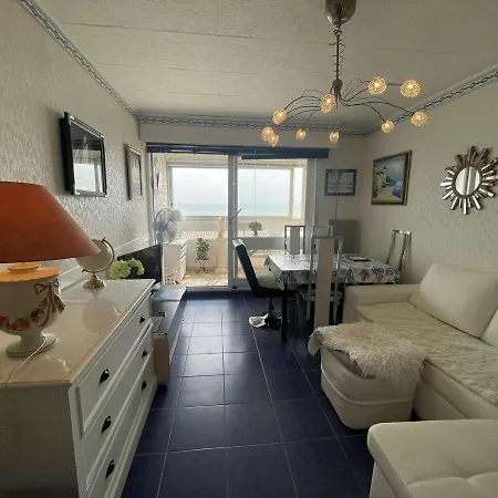 Appartement 2 Pièces, 4 Couchages, Balcon, Parking Privé, Proche - Fr-1-224c-274 *