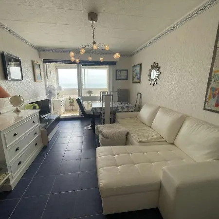 Appartement 2 Pièces, 4 Couchages, Balcon, Parking Privé, Proche - Fr-1-224c-274 *